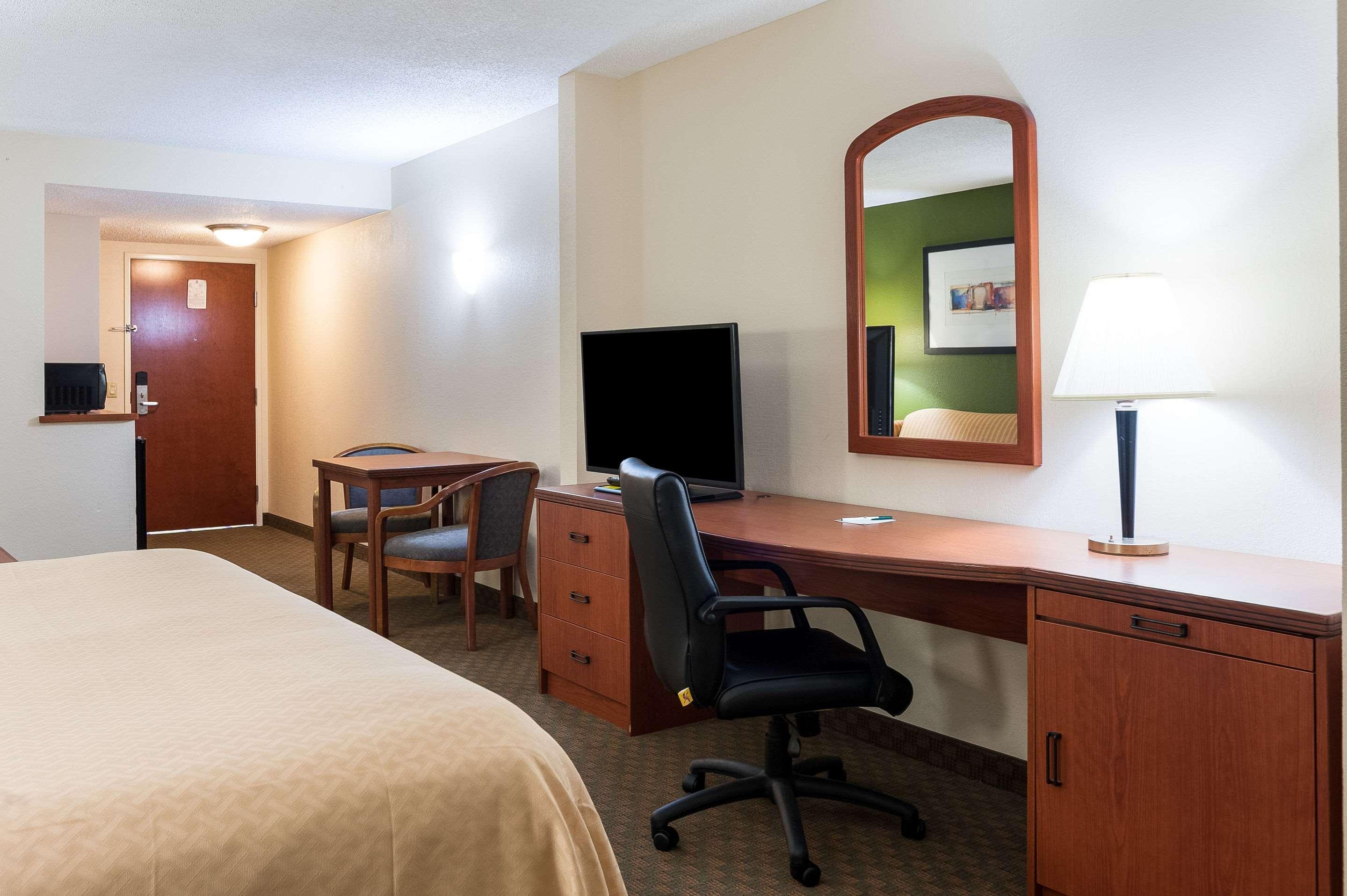 Quality Inn & Suites Lake Charles South Exteriér fotografie