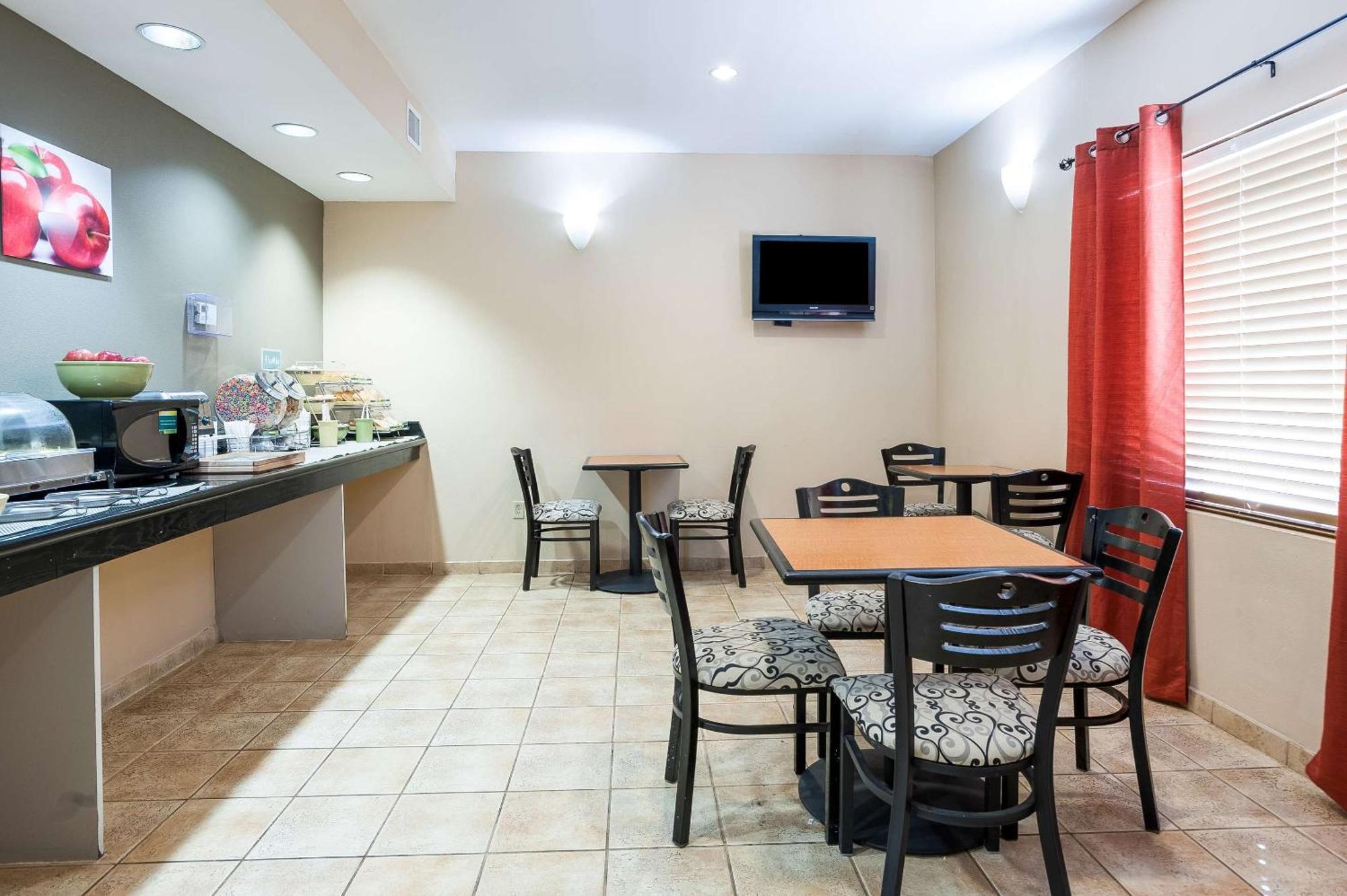 Quality Inn & Suites Lake Charles South Exteriér fotografie