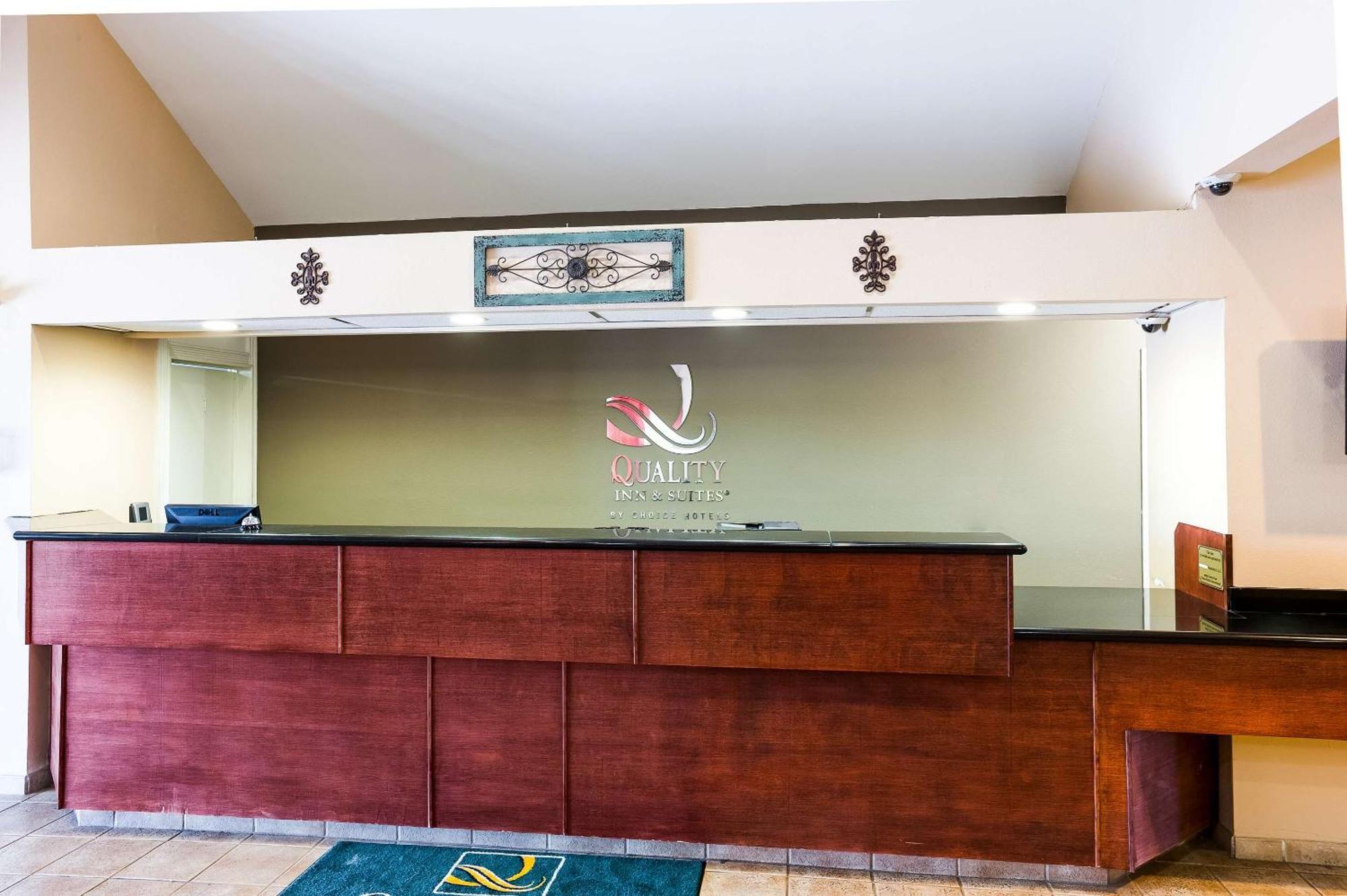 Quality Inn & Suites Lake Charles South Exteriér fotografie